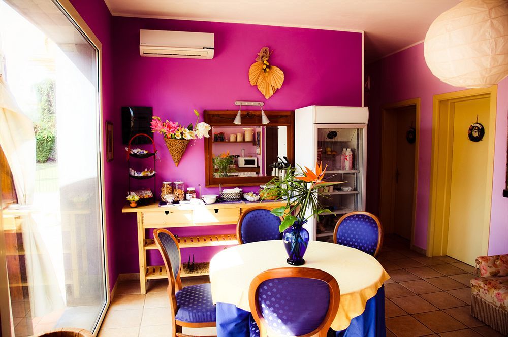 Castello D'Urso Somma B&B คาตาเนีย ภายนอก รูปภาพ